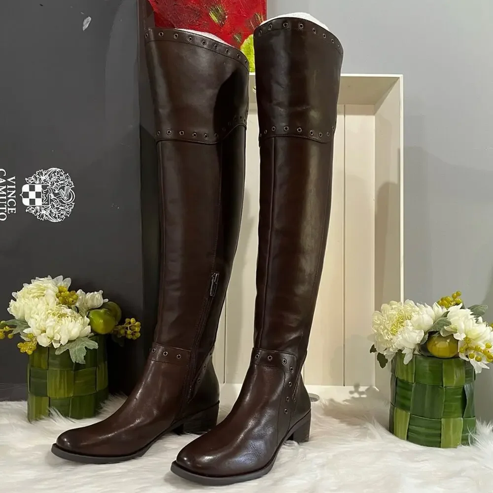 Vince Camuto new box